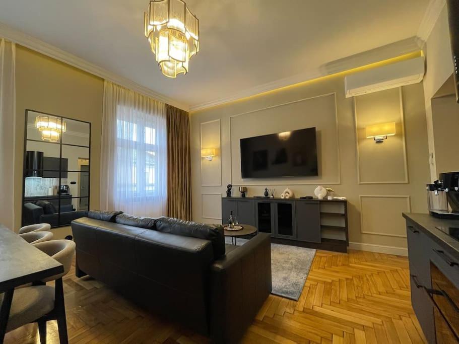 Crown Pearl - Wonderful Apartment, 110Scm, 4 Rooms Krakau Exterior foto