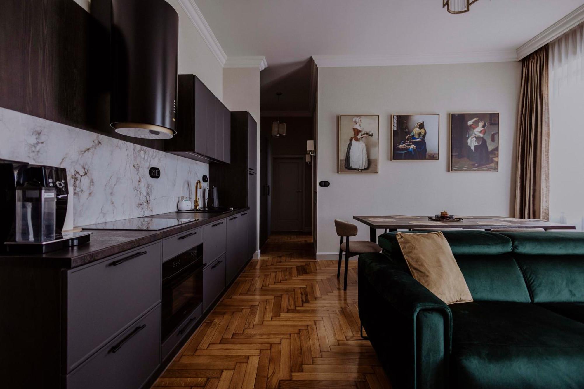 Crown Pearl - Wonderful Apartment, 110Scm, 4 Rooms Krakau Exterior foto