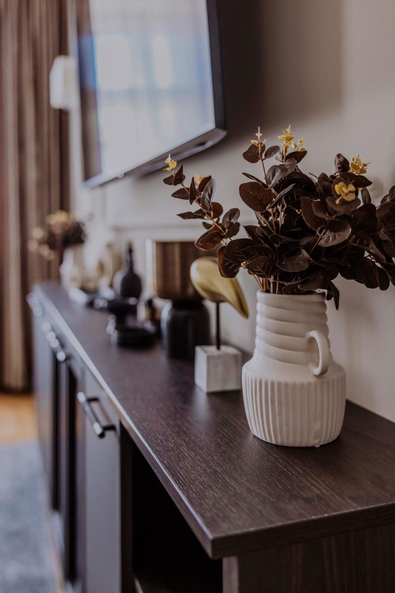 Crown Pearl - Wonderful Apartment, 110Scm, 4 Rooms Krakau Exterior foto