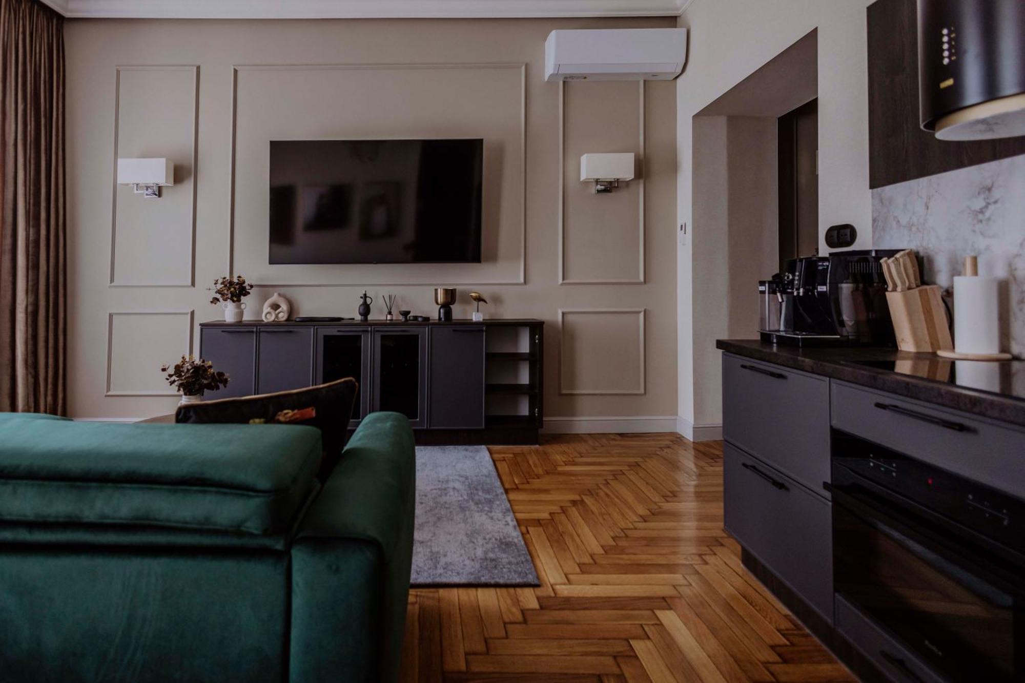 Crown Pearl - Wonderful Apartment, 110Scm, 4 Rooms Krakau Exterior foto