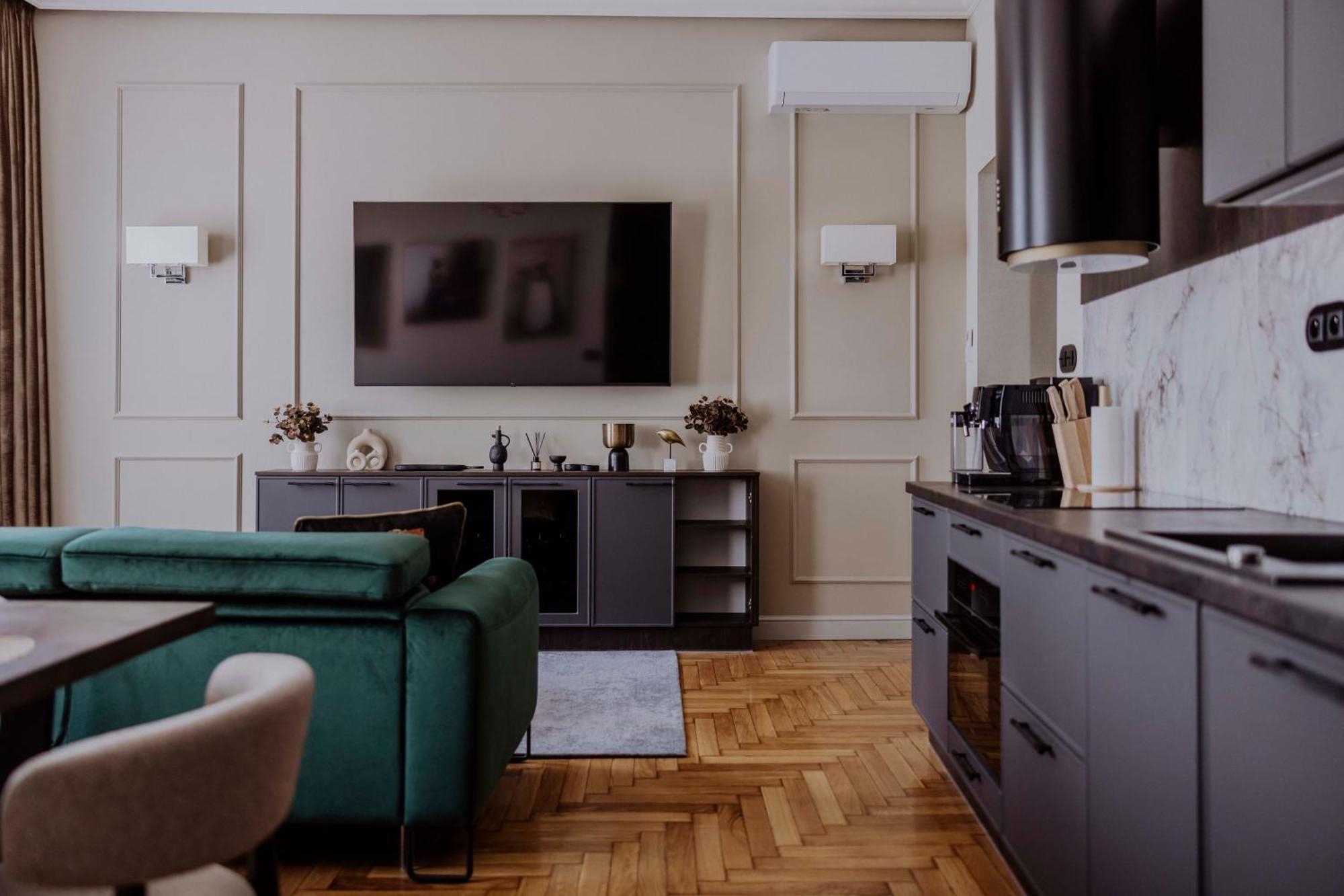 Crown Pearl - Wonderful Apartment, 110Scm, 4 Rooms Krakau Exterior foto