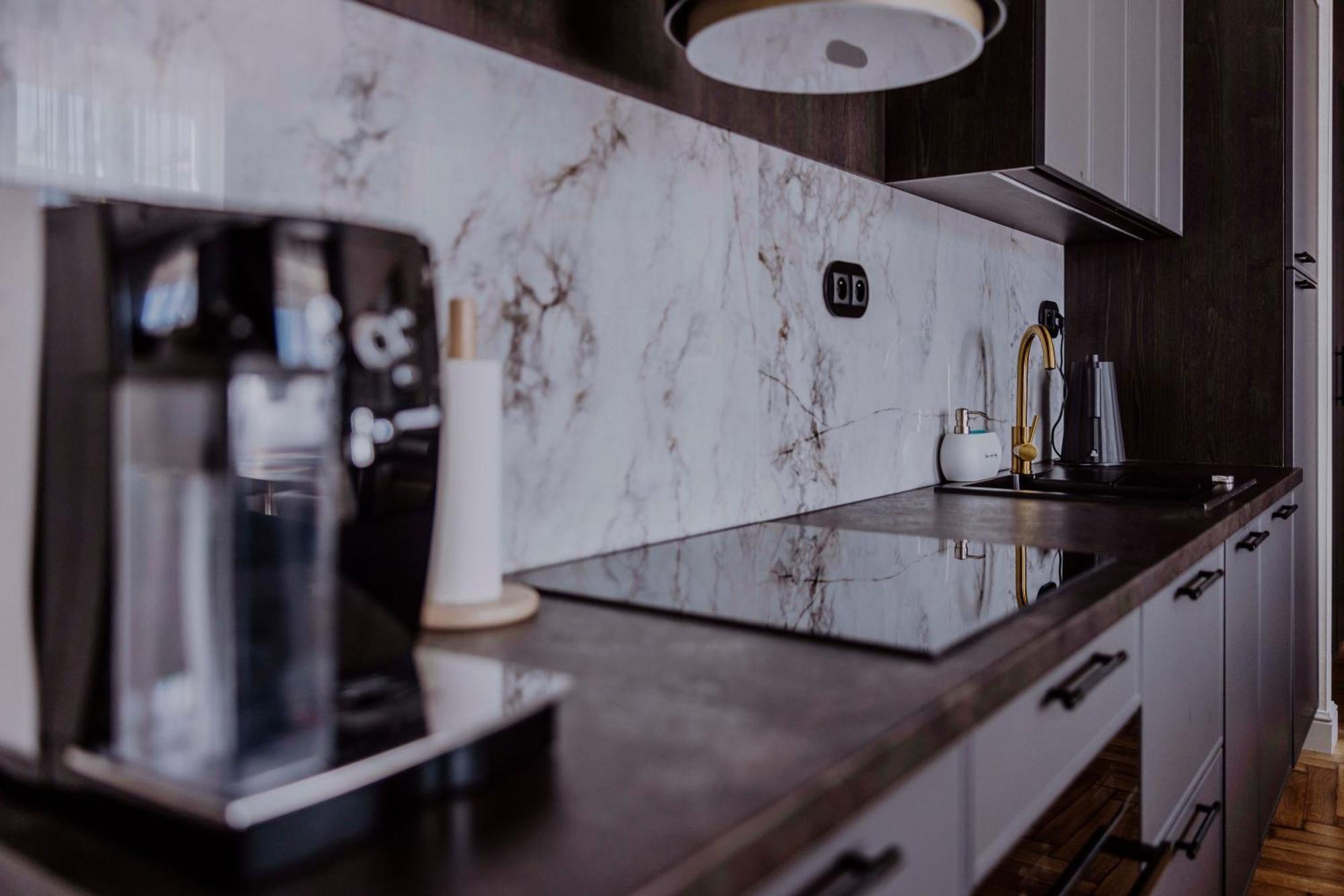 Crown Pearl - Wonderful Apartment, 110Scm, 4 Rooms Krakau Exterior foto