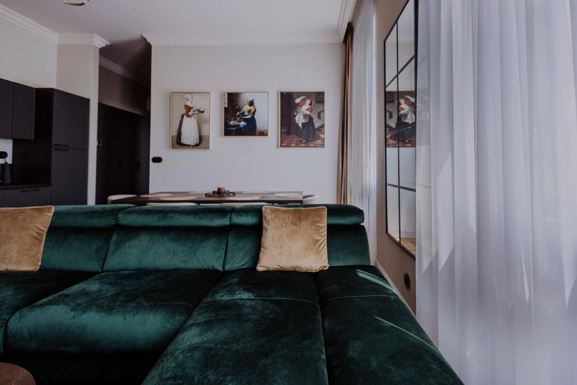 Crown Pearl - Wonderful Apartment, 110Scm, 4 Rooms Krakau Exterior foto