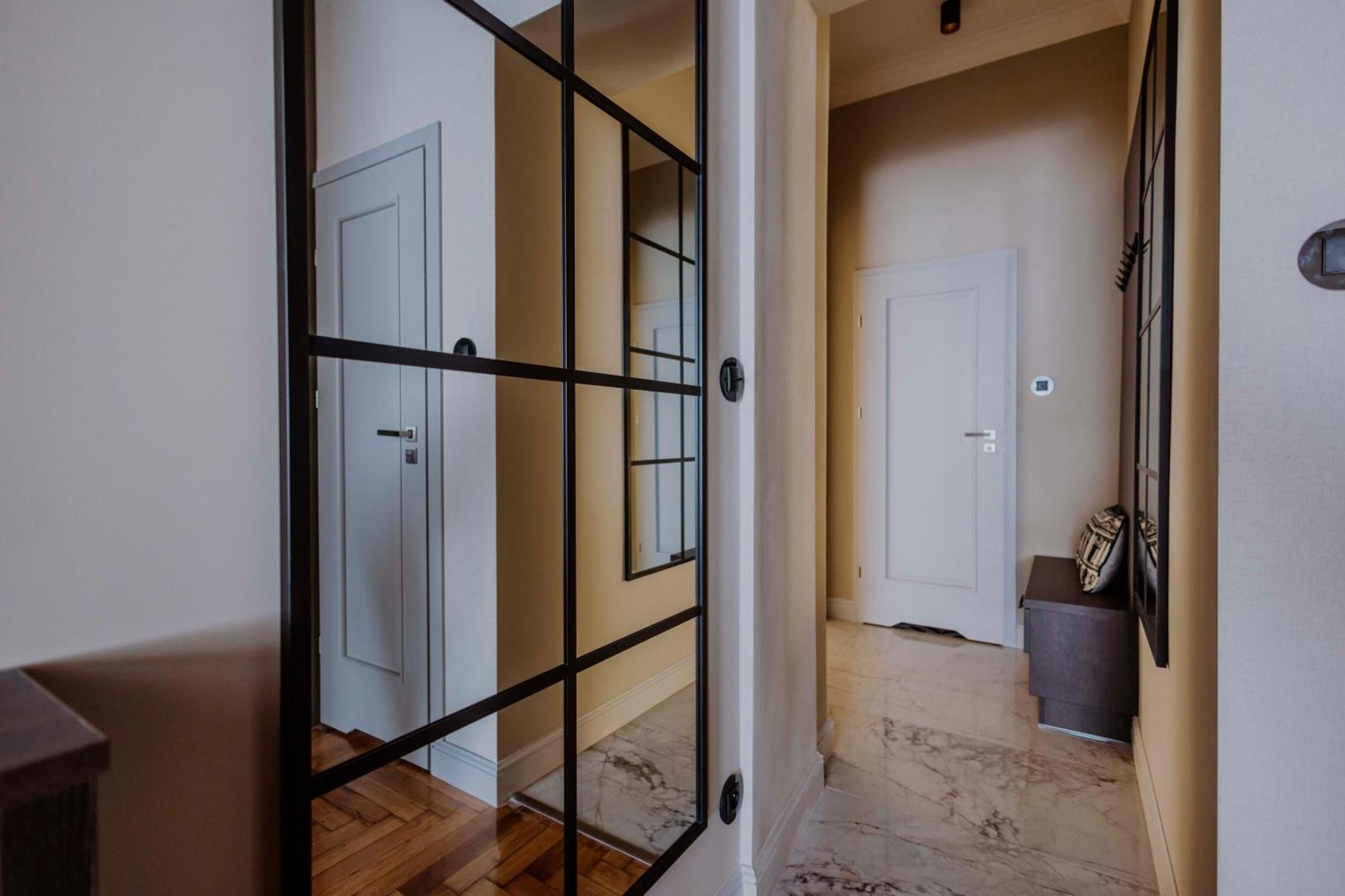 Crown Pearl - Wonderful Apartment, 110Scm, 4 Rooms Krakau Exterior foto