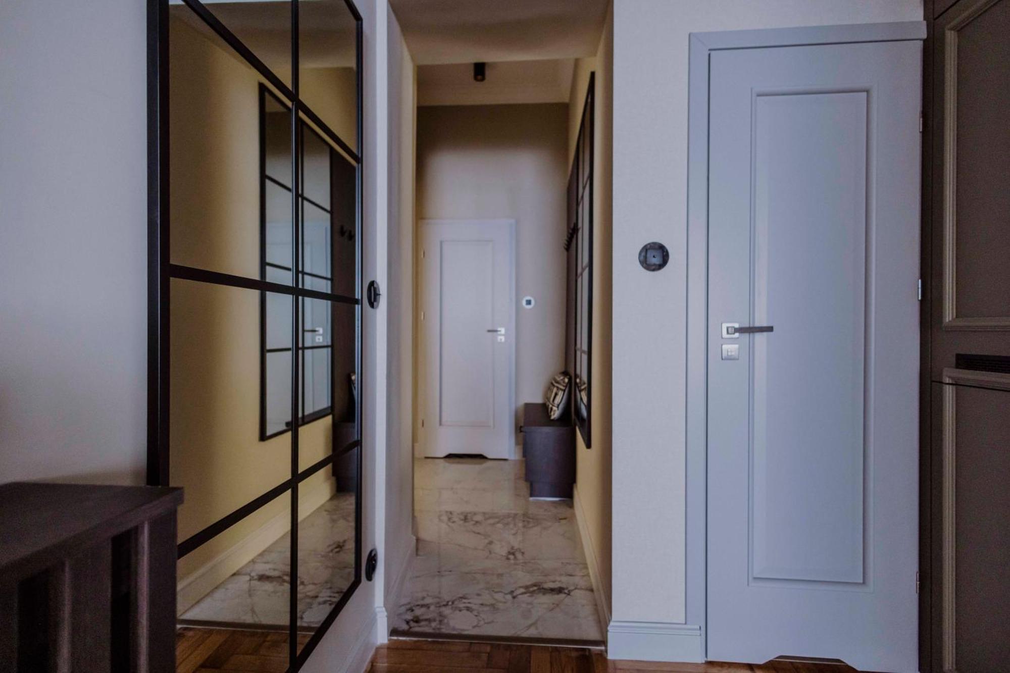 Crown Pearl - Wonderful Apartment, 110Scm, 4 Rooms Krakau Exterior foto