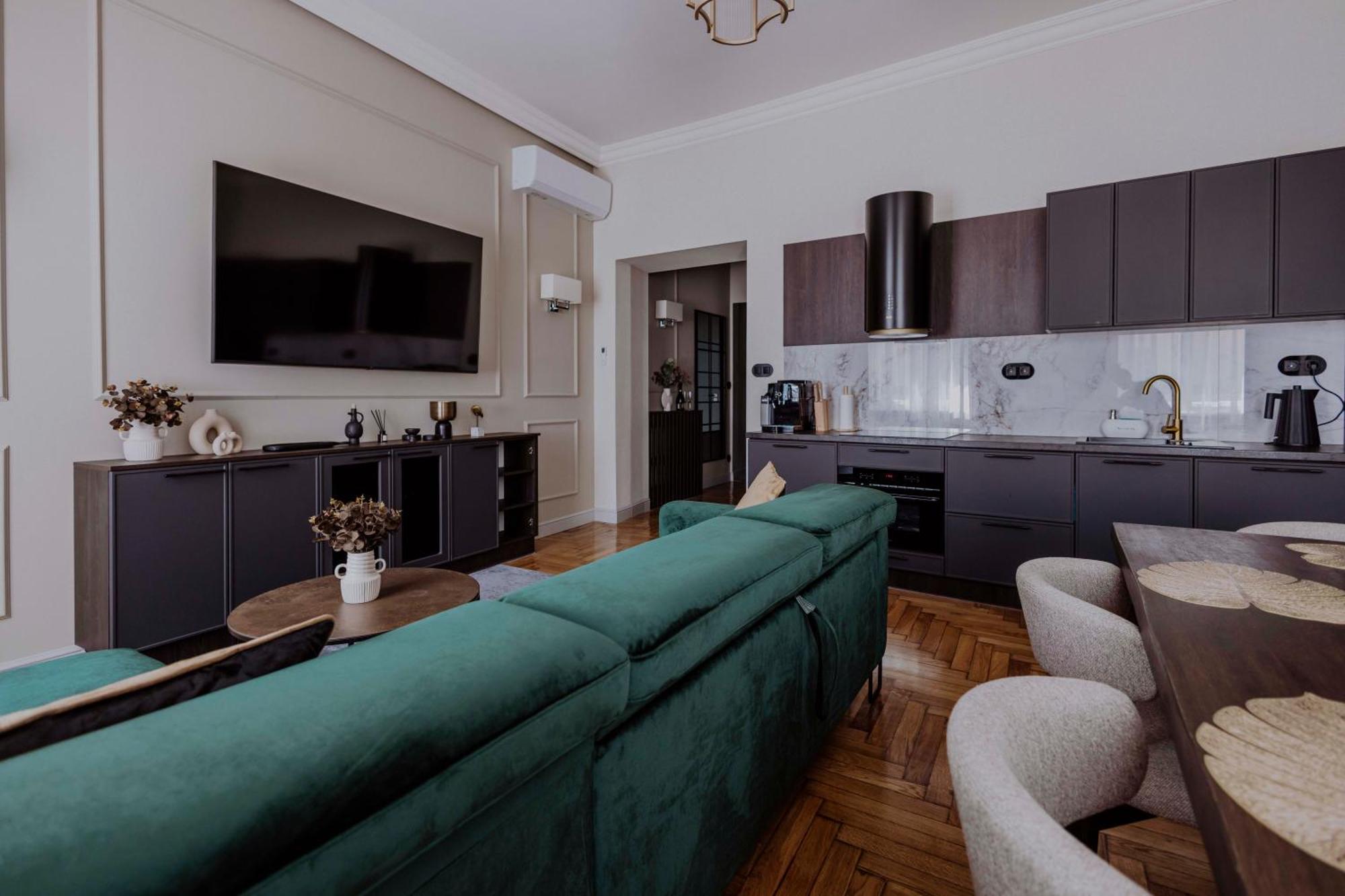 Crown Pearl - Wonderful Apartment, 110Scm, 4 Rooms Krakau Exterior foto